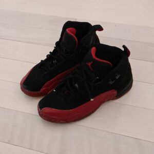 Nike Air Jordan 12 Retro Youth Lace Up Flu Athletic Sneakers Red Black Size 4-5Y